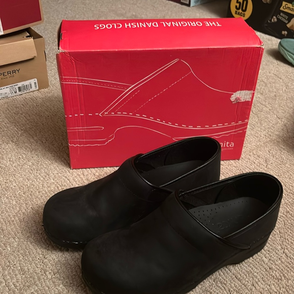 Sanita Danish Clogs  457602 
Black 2 
Original prof oiled size 42
